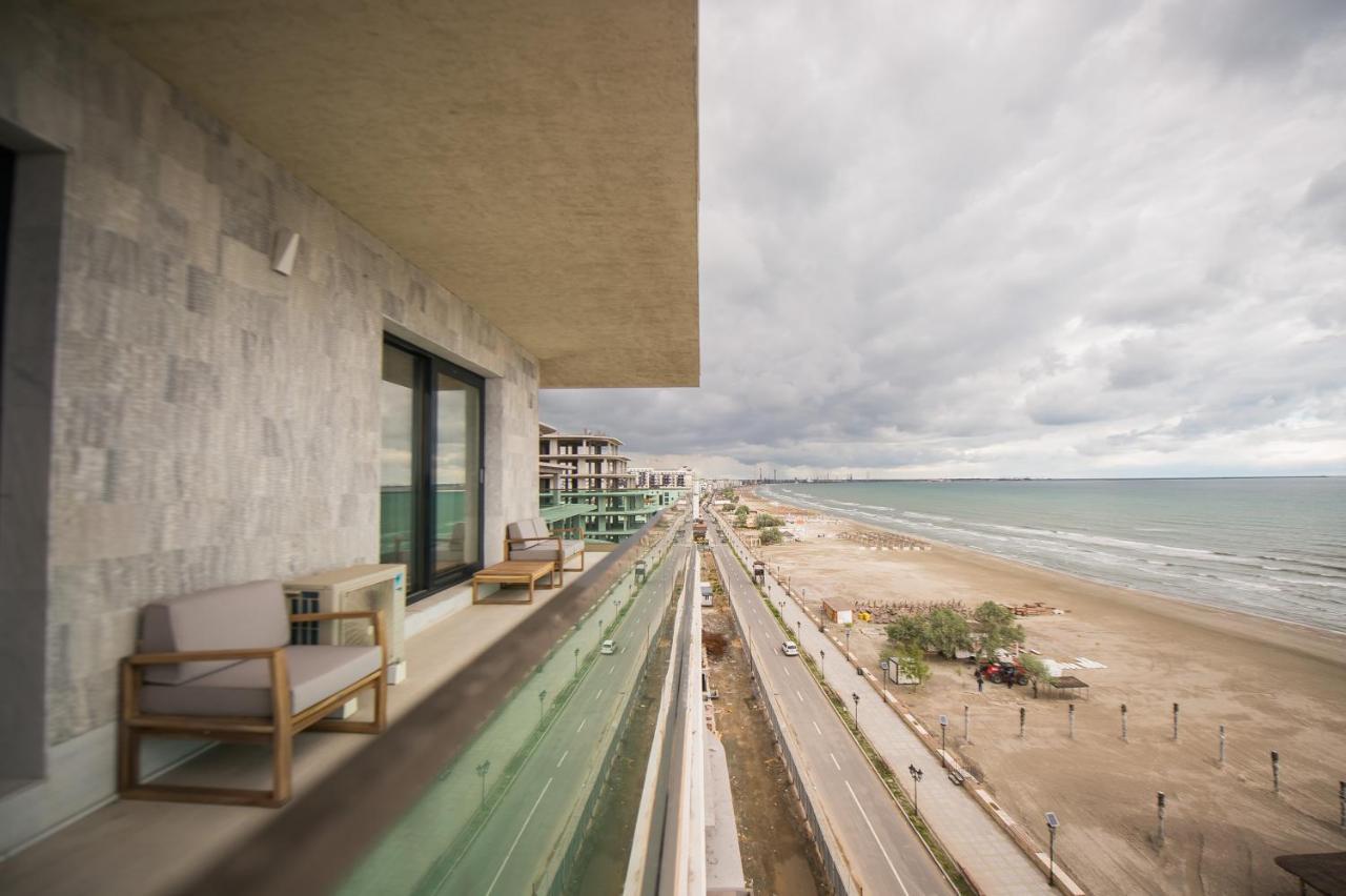 Luxury Promenada Apartment - Frontal Beachfront Mamaia Nord Нэводари Экстерьер фото
