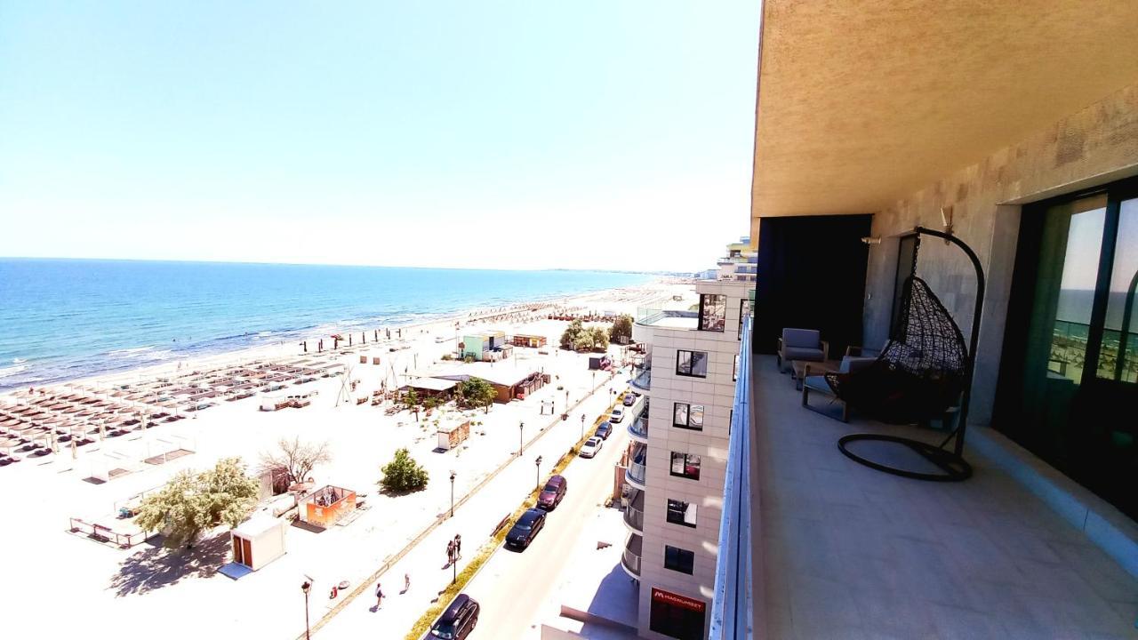Luxury Promenada Apartment - Frontal Beachfront Mamaia Nord Нэводари Экстерьер фото