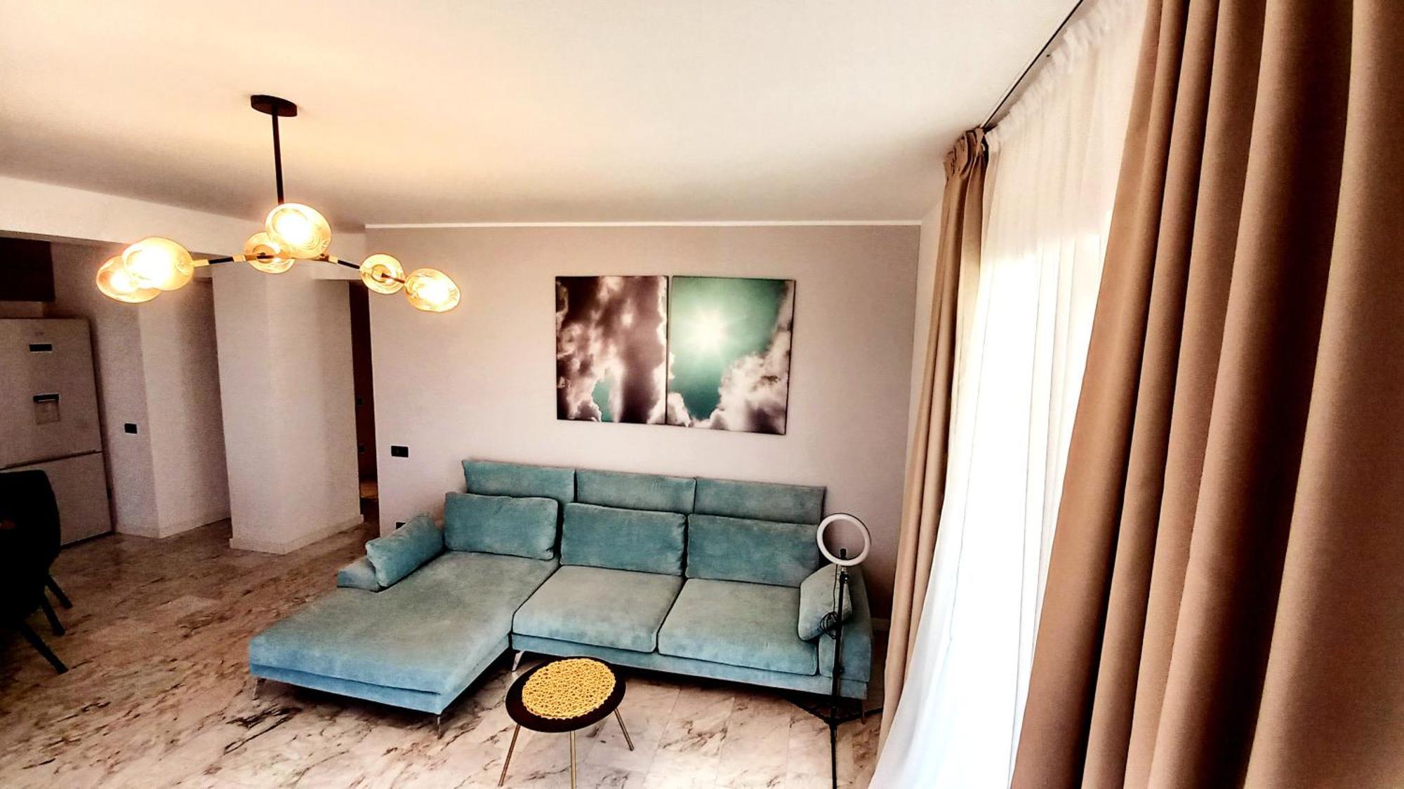Luxury Promenada Apartment - Frontal Beachfront Mamaia Nord Нэводари Экстерьер фото